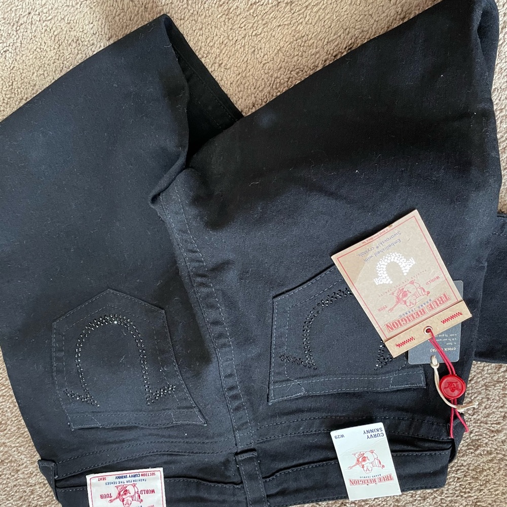 BRAND NEW TRUE RELIGION JEANS